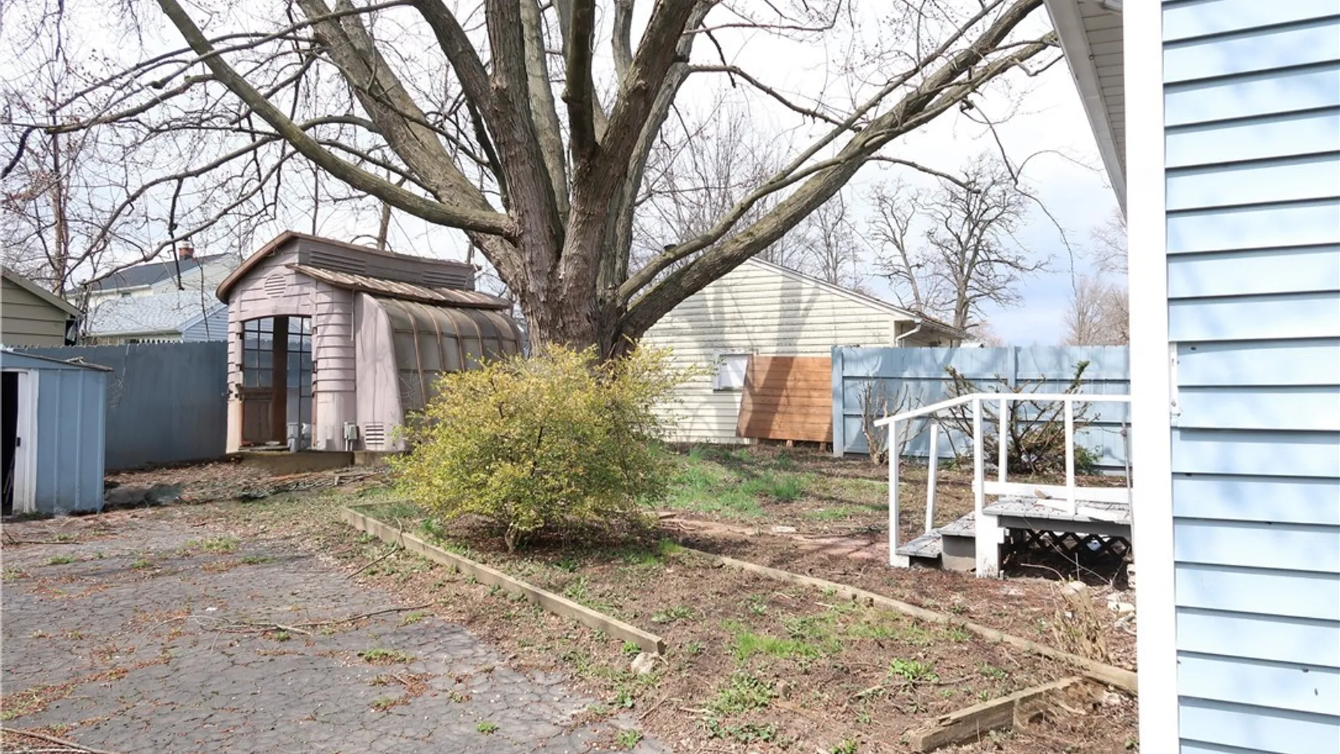Property at 3750 Deveaux Street, Niagara Falls, NY 14305 6