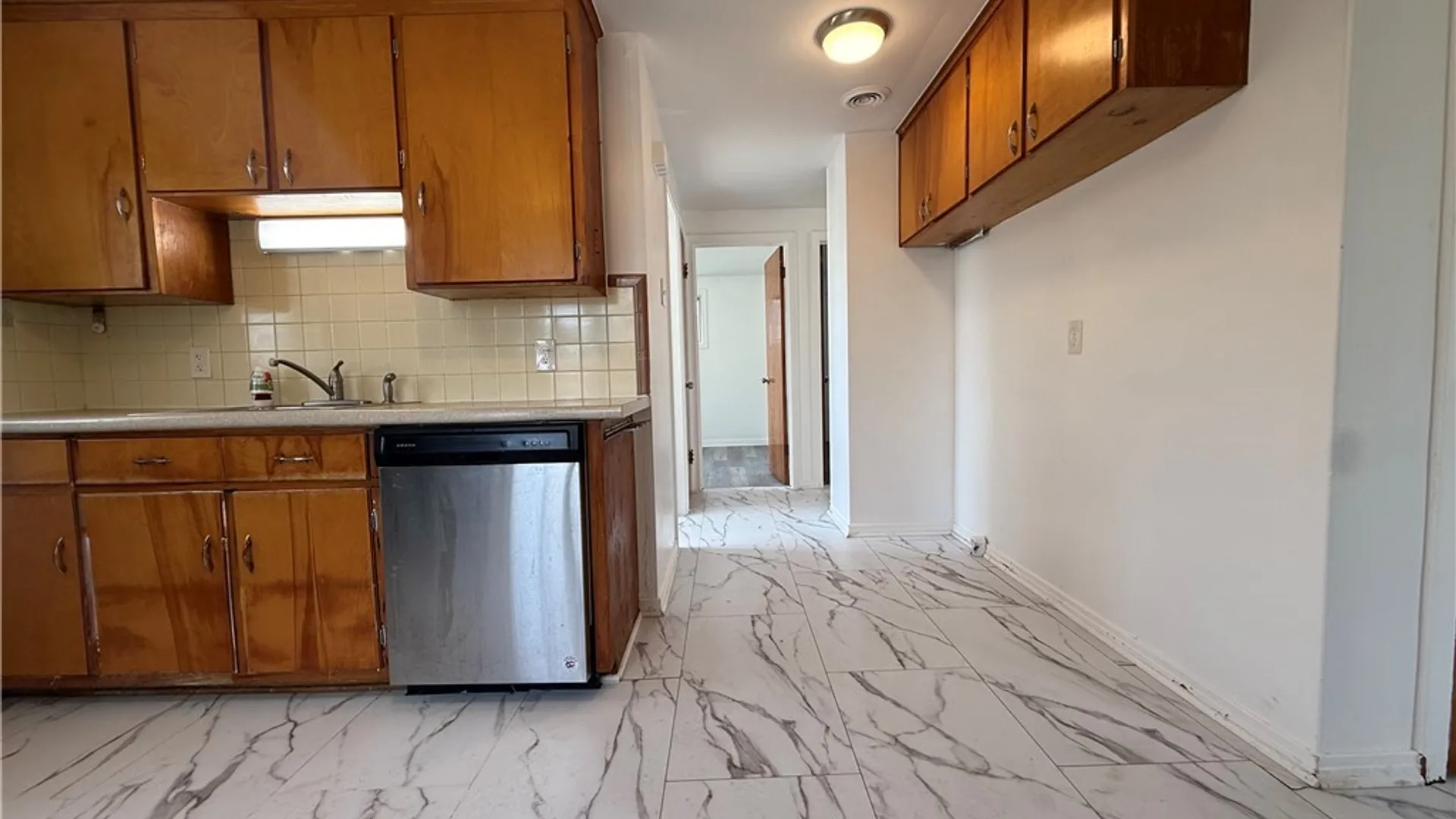 Property at 3750 Deveaux Street, Niagara Falls, NY 14305 9