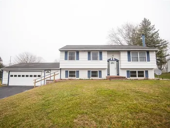 38 Kathy Drive, Henrietta, NY 14534