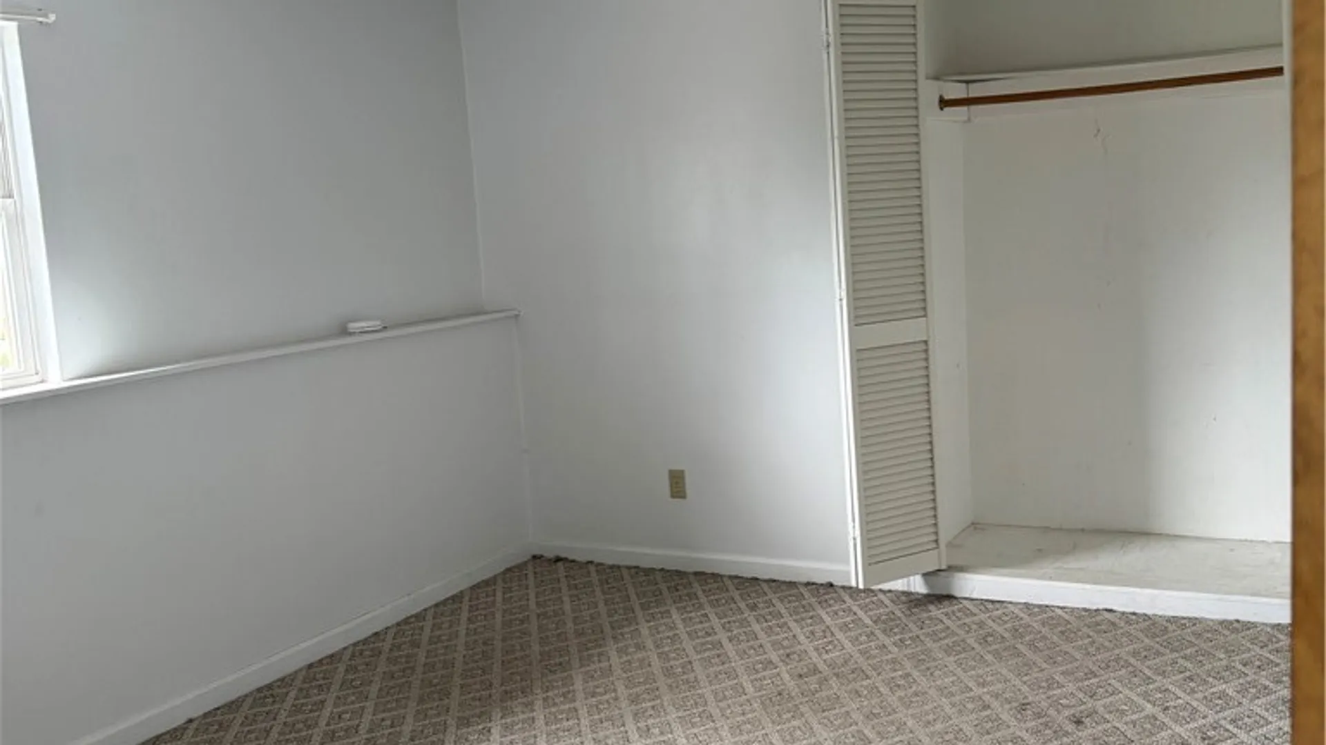 Property at 38 Kathy Drive, Henrietta, NY 14534 29