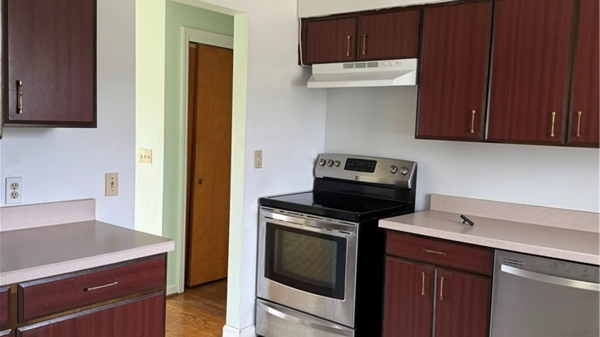 Property at 38 Kathy Drive, Henrietta, NY 14534 6