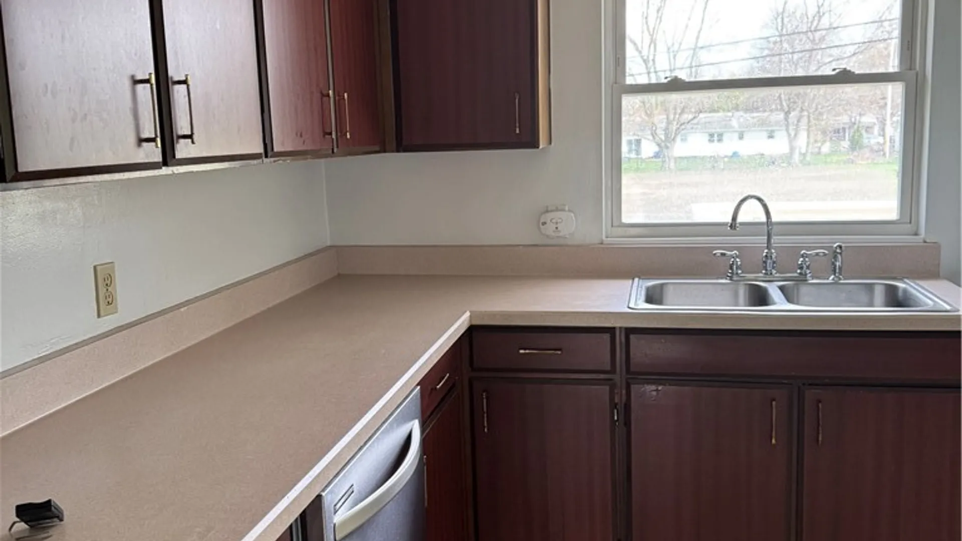 Property at 38 Kathy Drive, Henrietta, NY 14534 7