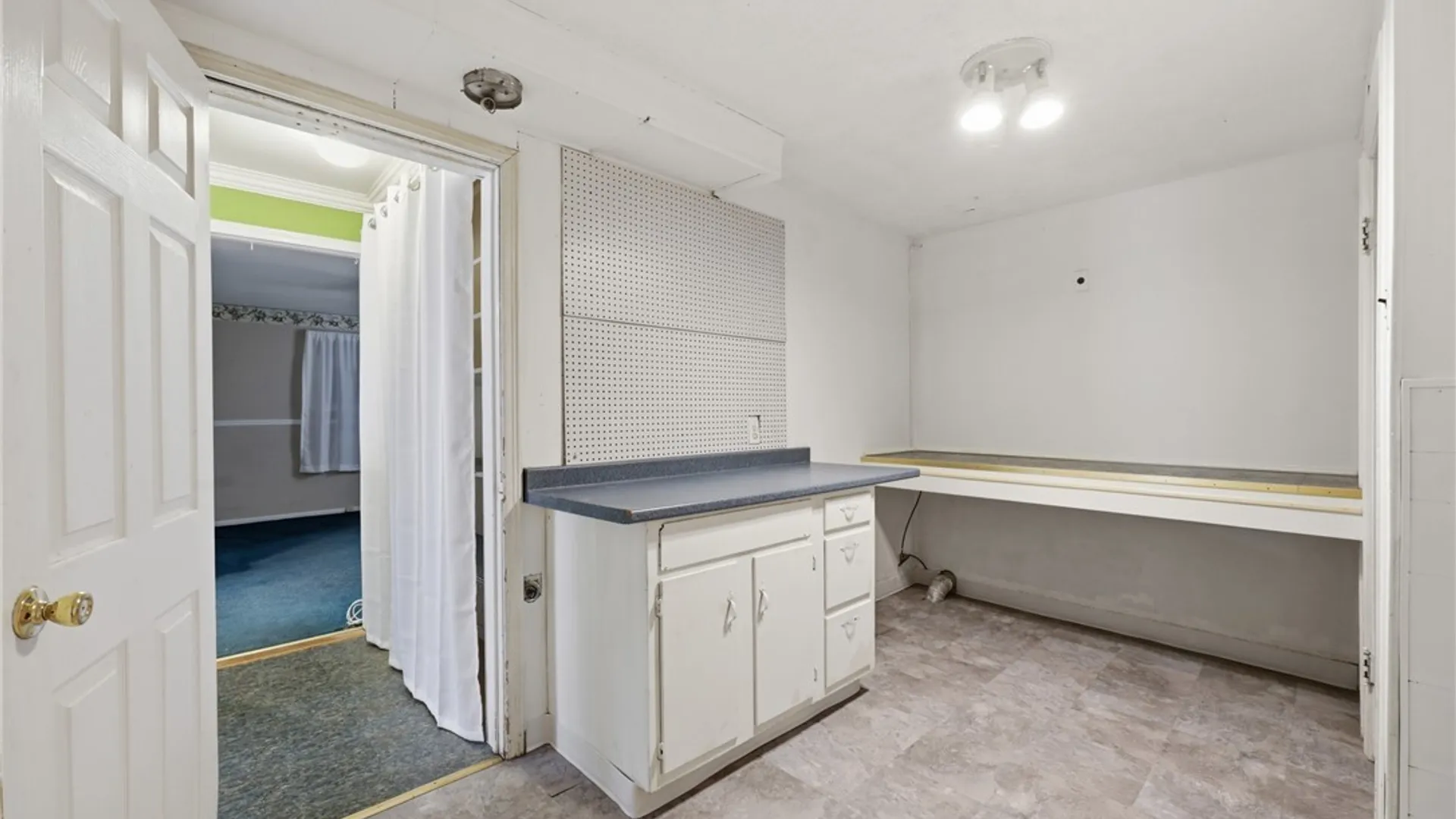 Property at 207 Huxley Drive, Amherst, NY 14226 17