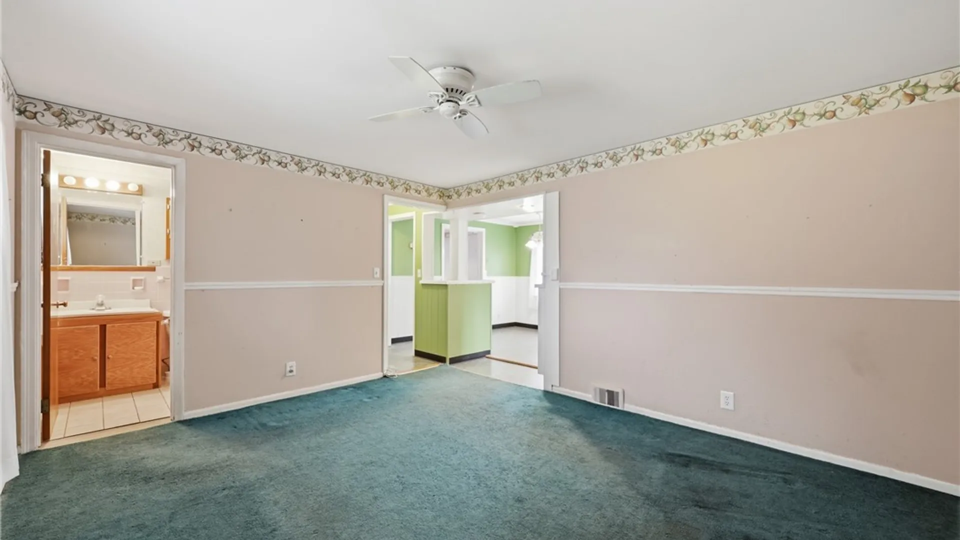 Property at 207 Huxley Drive, Amherst, NY 14226 19