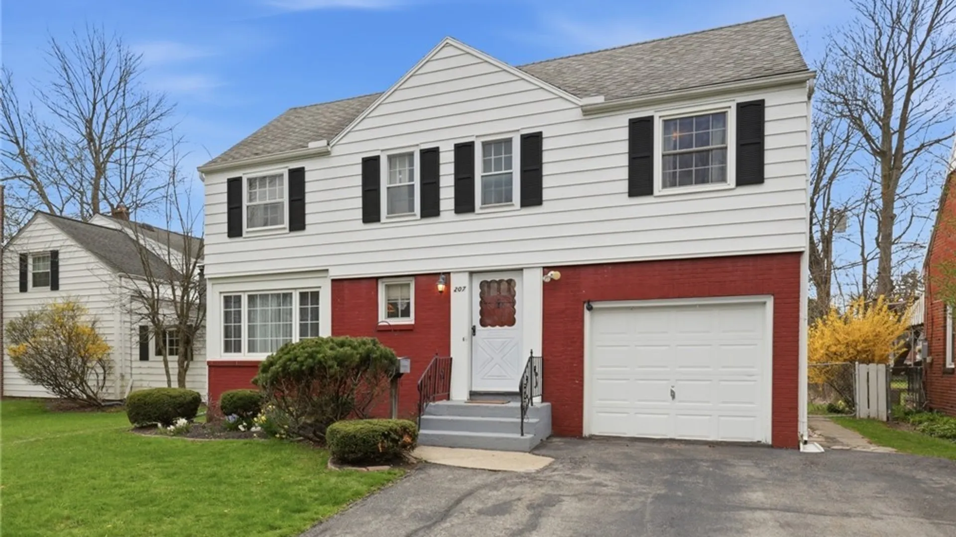 Property at 207 Huxley Drive, Amherst, NY 14226 2