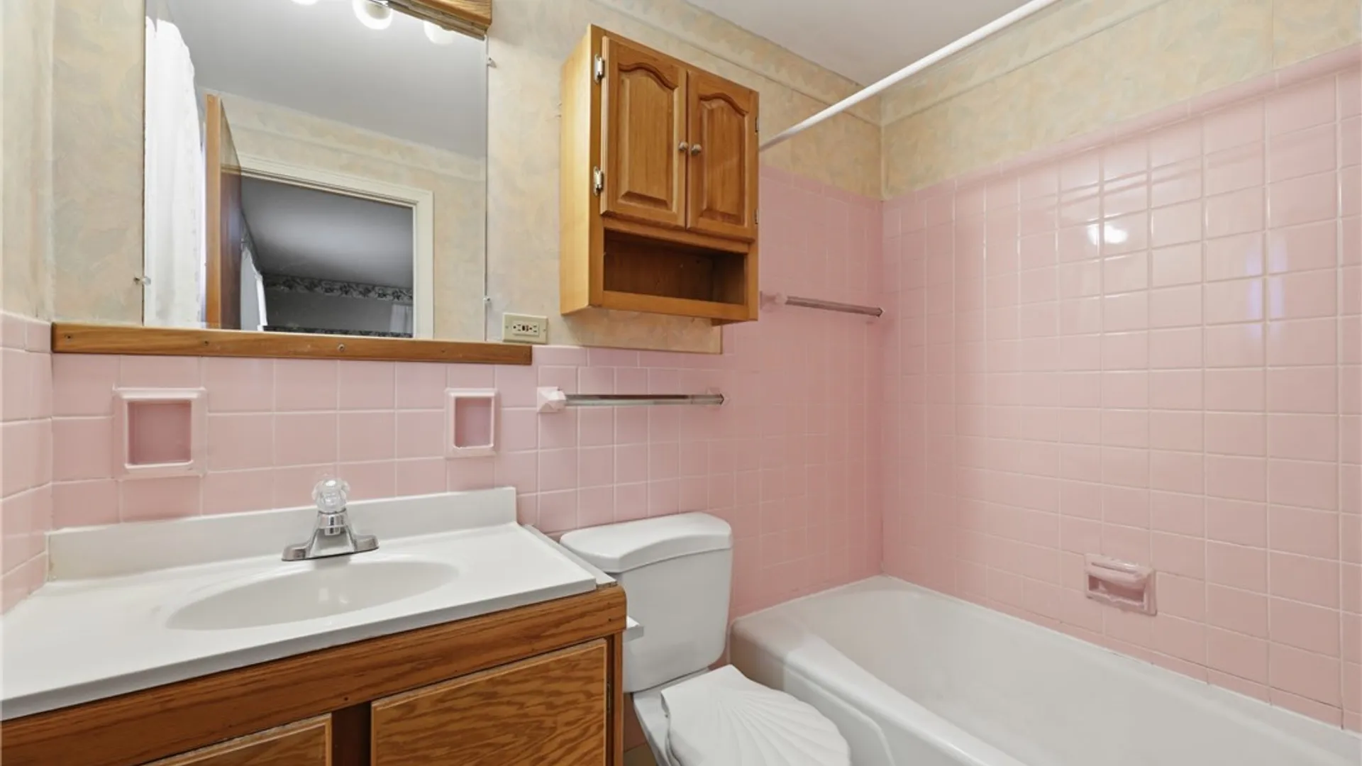 Property at 207 Huxley Drive, Amherst, NY 14226 22