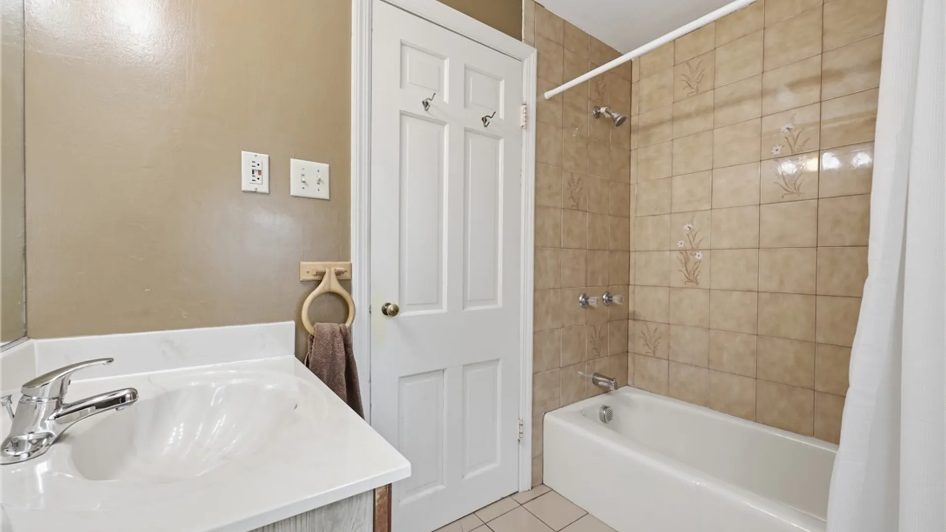 Property at 207 Huxley Drive, Amherst, NY 14226 29