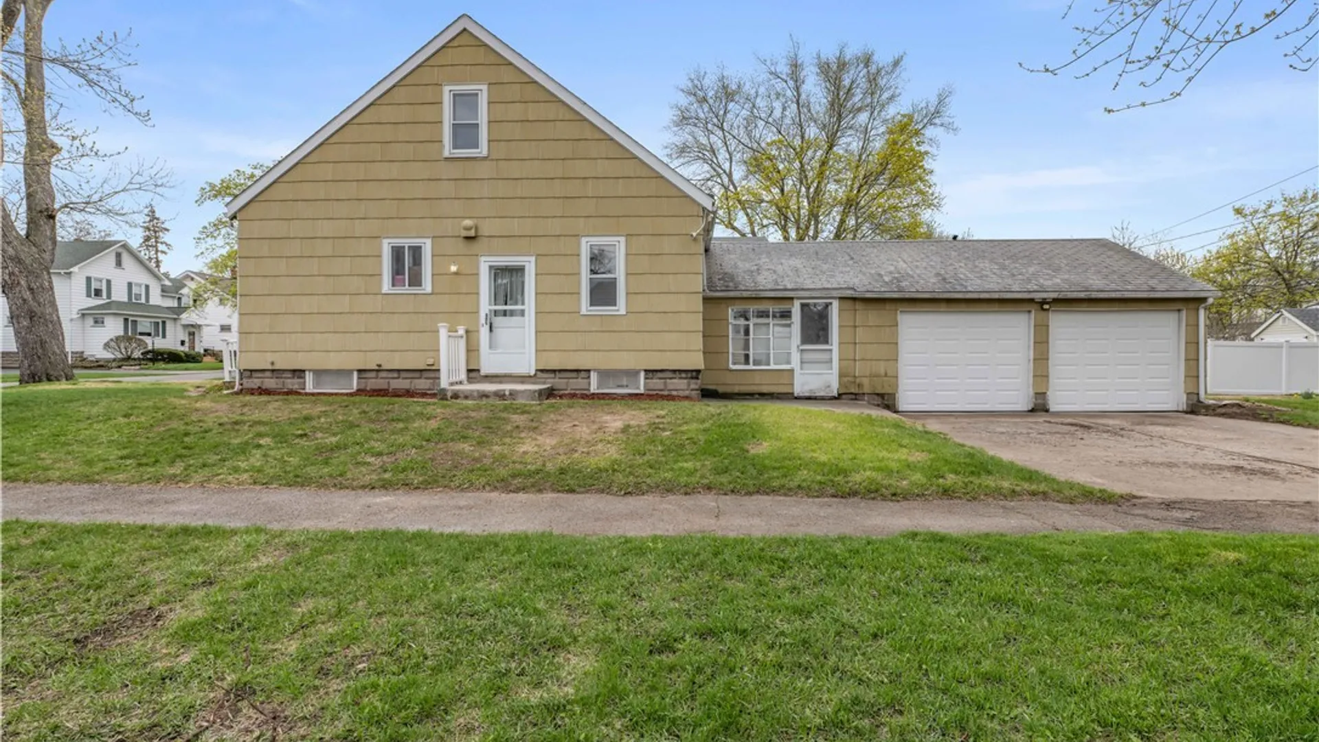 Property at 187 Walzer Road, Irondequoit, NY 14622 3