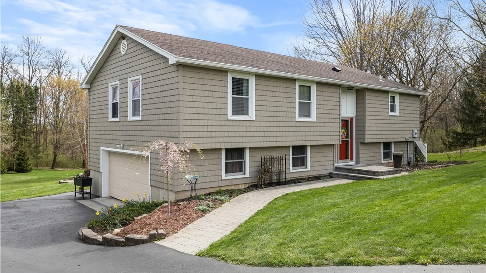 Property at 20 Northview Drive, Jerusalem, NY 14527 2