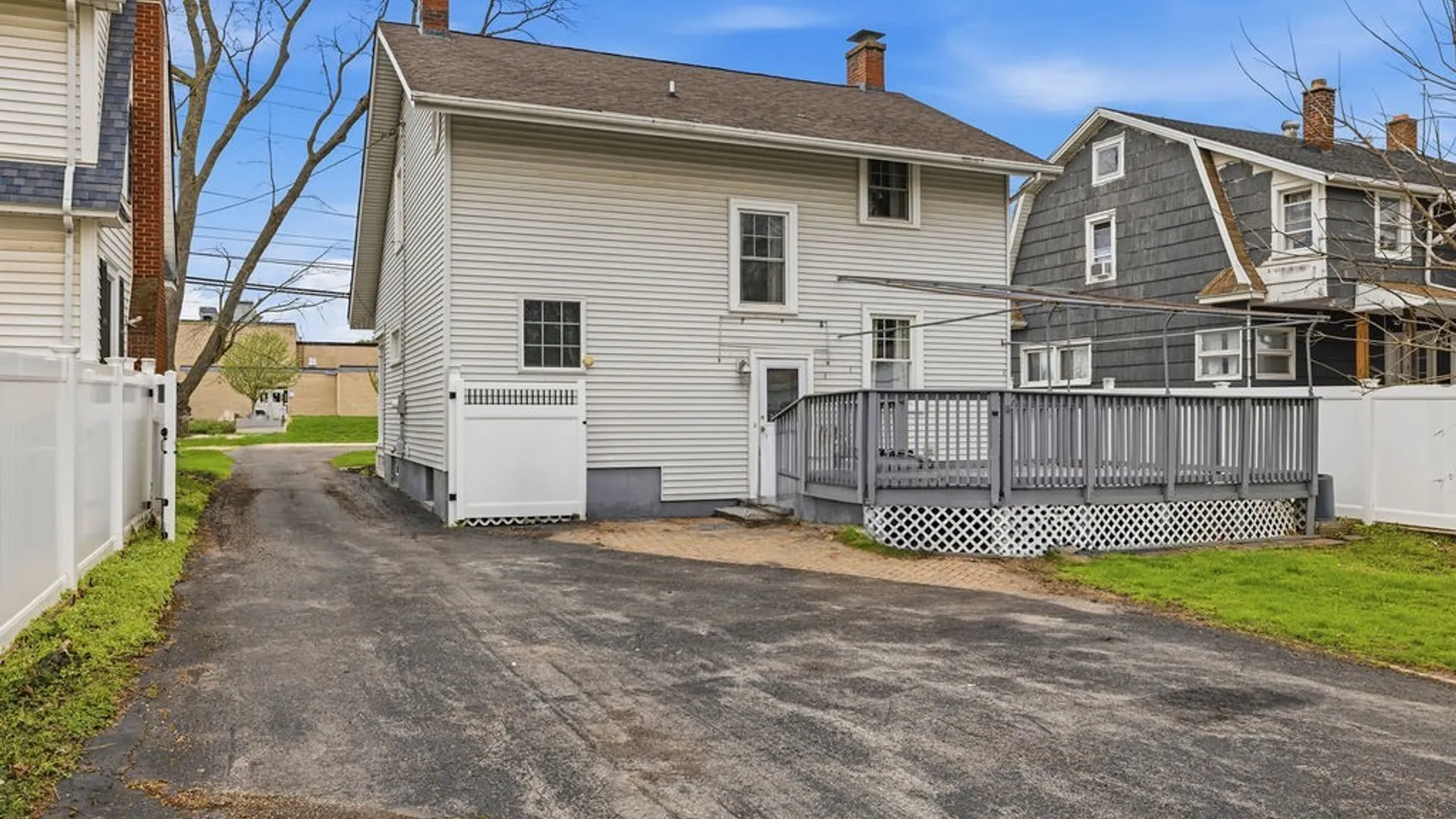 Property at 633 Locust Street, Lockport City, NY 14094 29