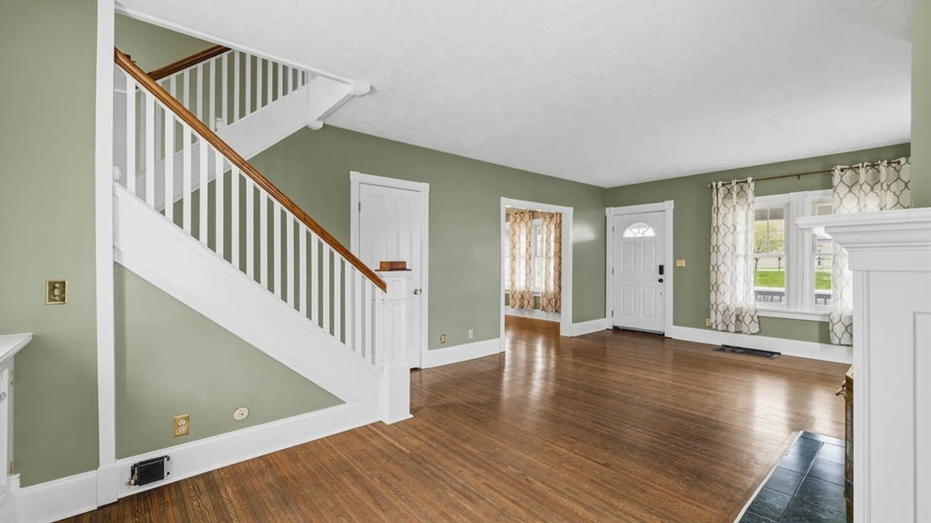 Property at 633 Locust Street, Lockport City, NY 14094 6