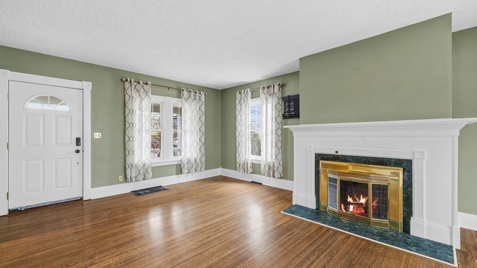 Property at 633 Locust Street, Lockport City, NY 14094 7