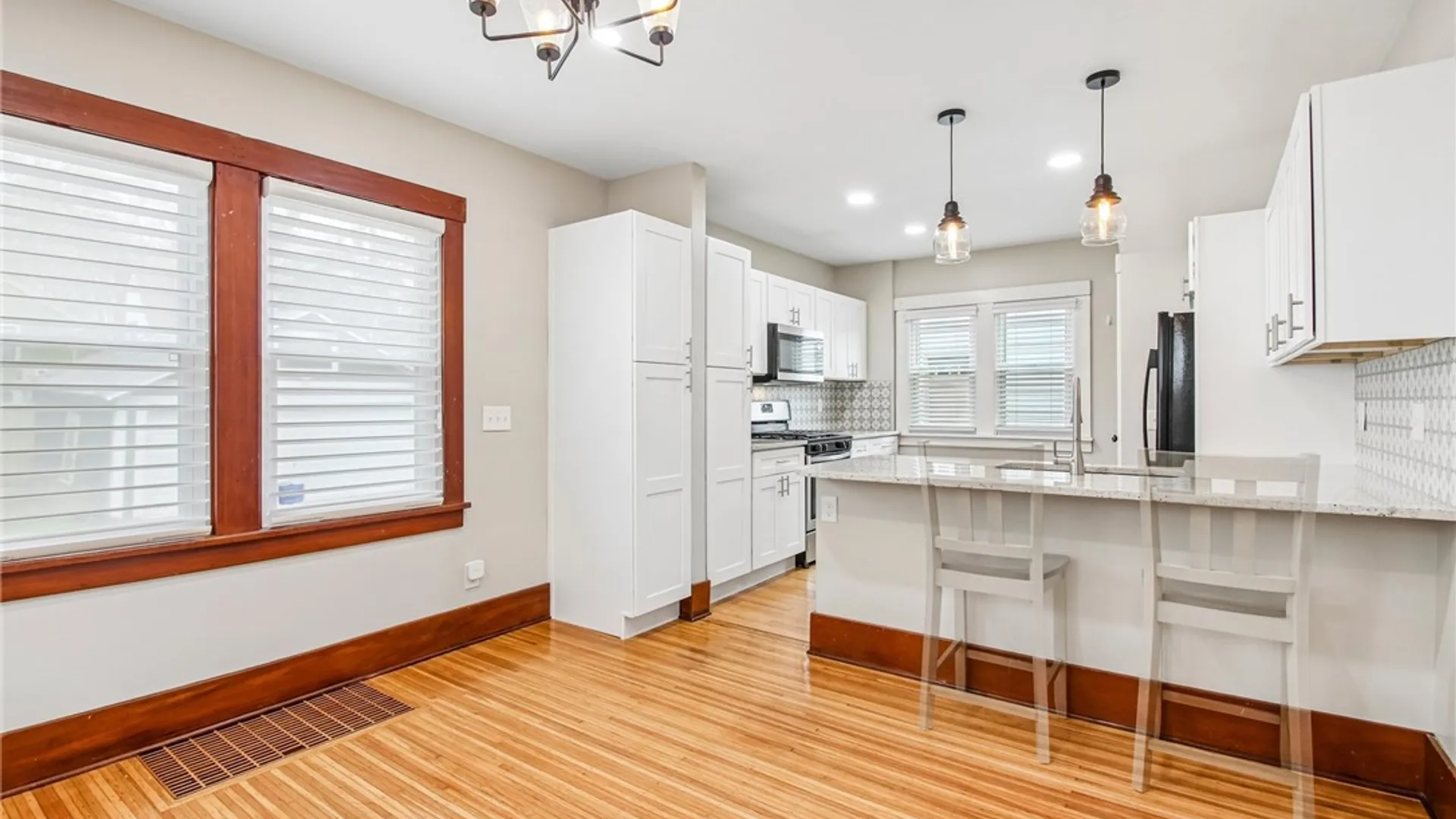 Property at 48 Chelsea Road, Irondequoit, NY 14617 10