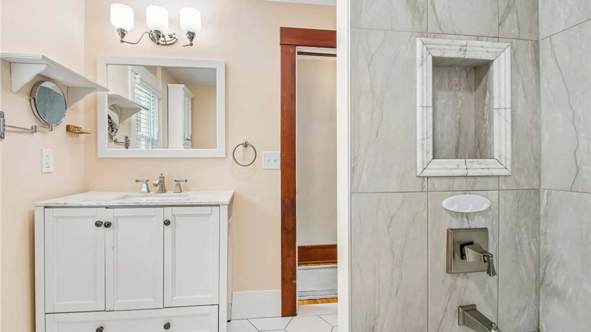 Property at 48 Chelsea Road, Irondequoit, NY 14617 21