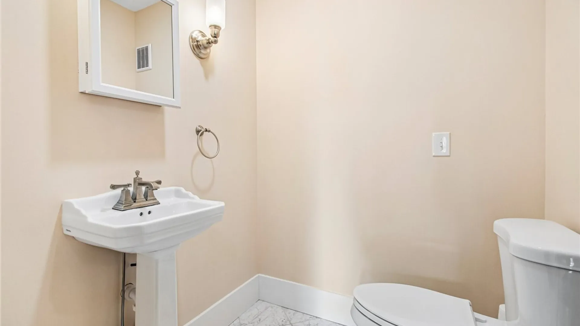 Property at 48 Chelsea Road, Irondequoit, NY 14617 24