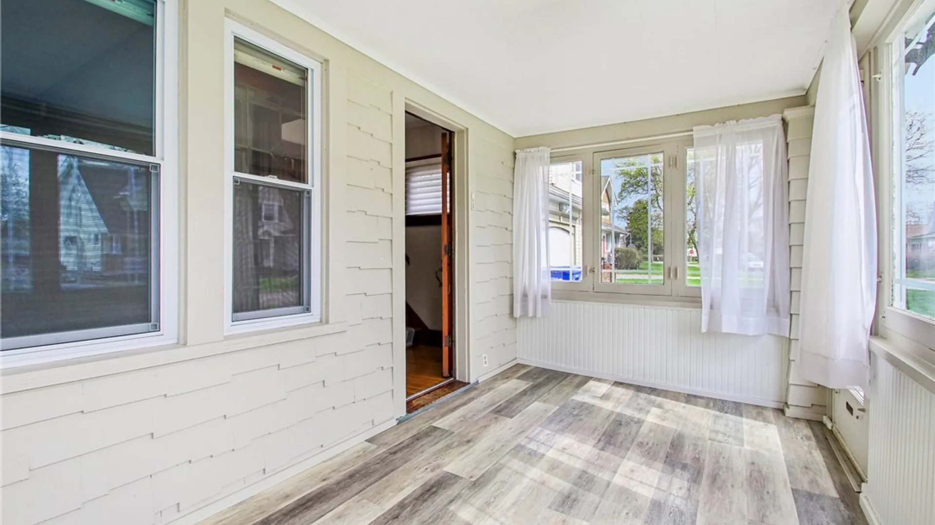 Property at 48 Chelsea Road, Irondequoit, NY 14617 29