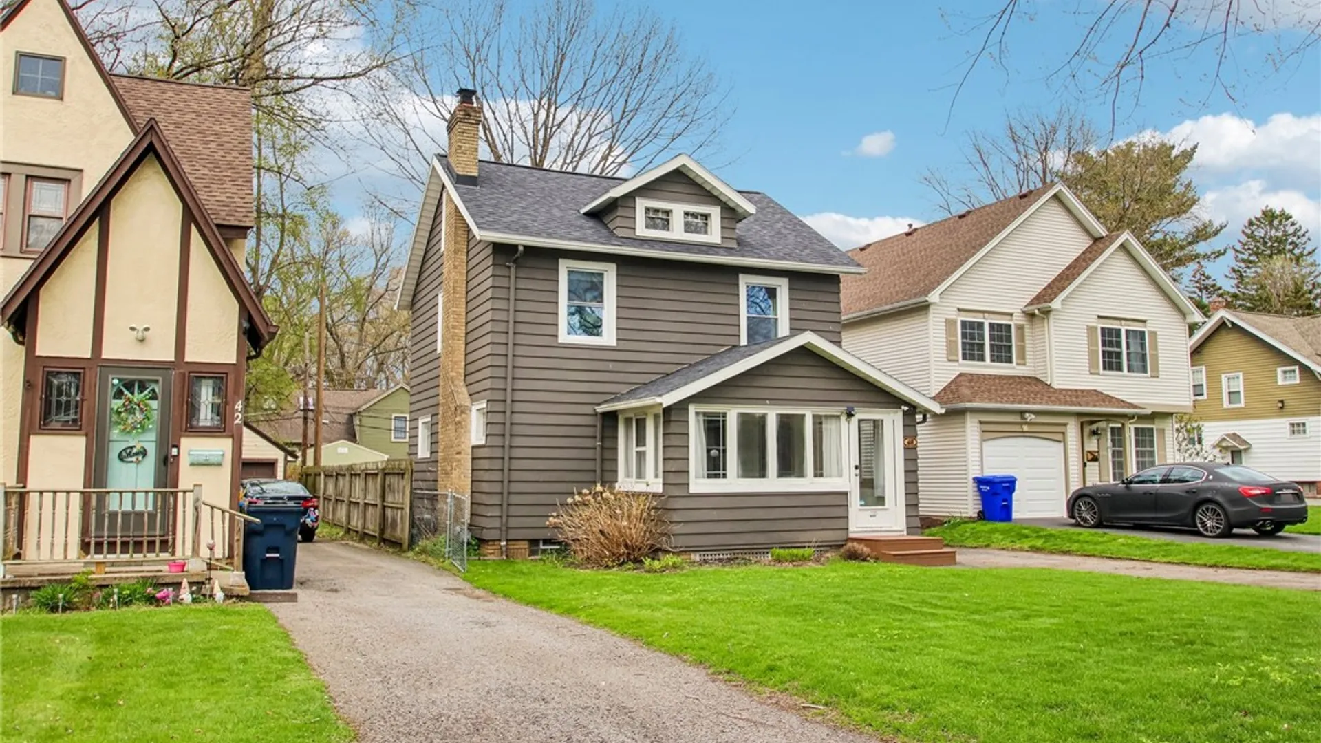 Property at 48 Chelsea Road, Irondequoit, NY 14617 3