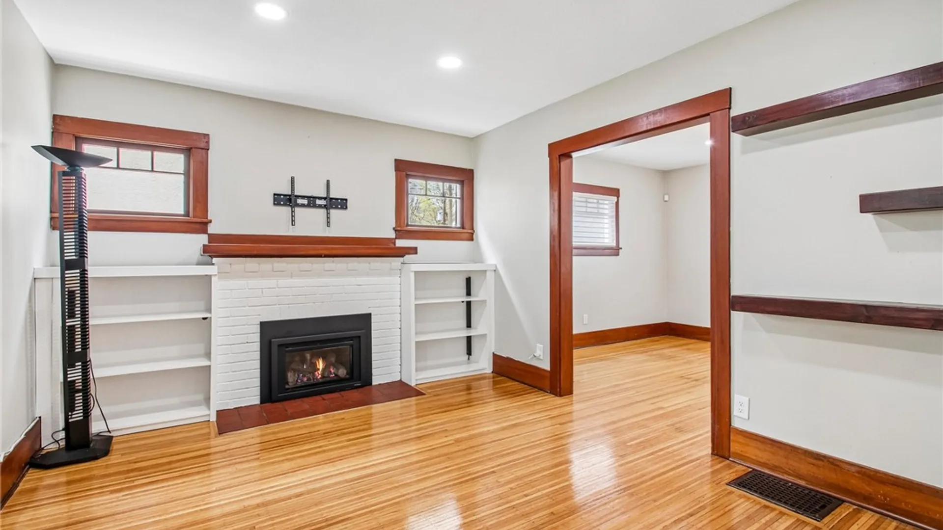 Property at 48 Chelsea Road, Irondequoit, NY 14617 7