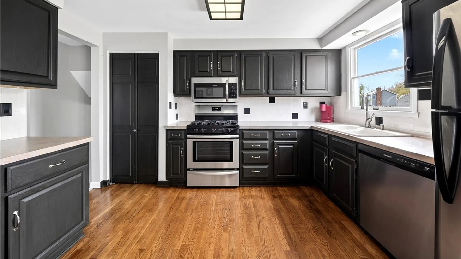 Property at 8491 Torchwood Lane, Cicero, NY 13039 10