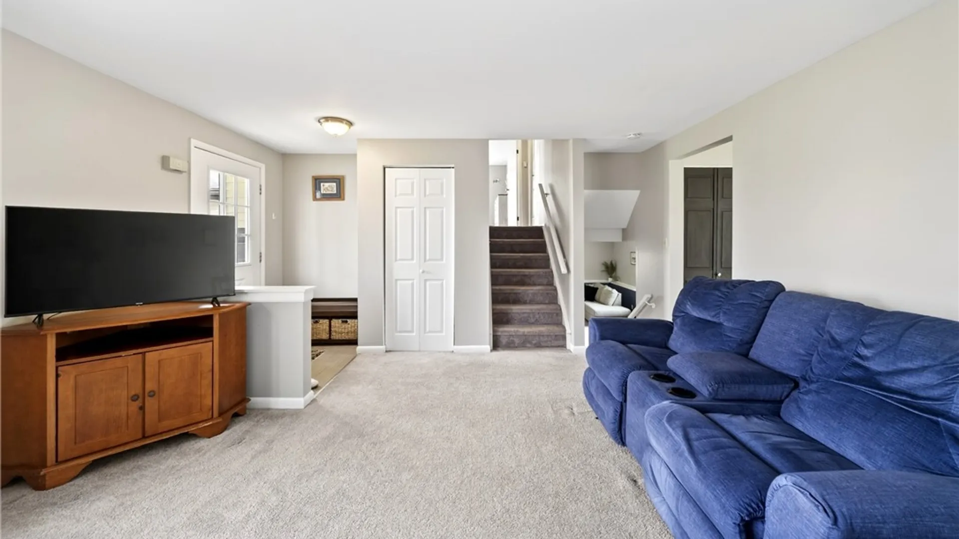 Property at 8491 Torchwood Lane, Cicero, NY 13039 4