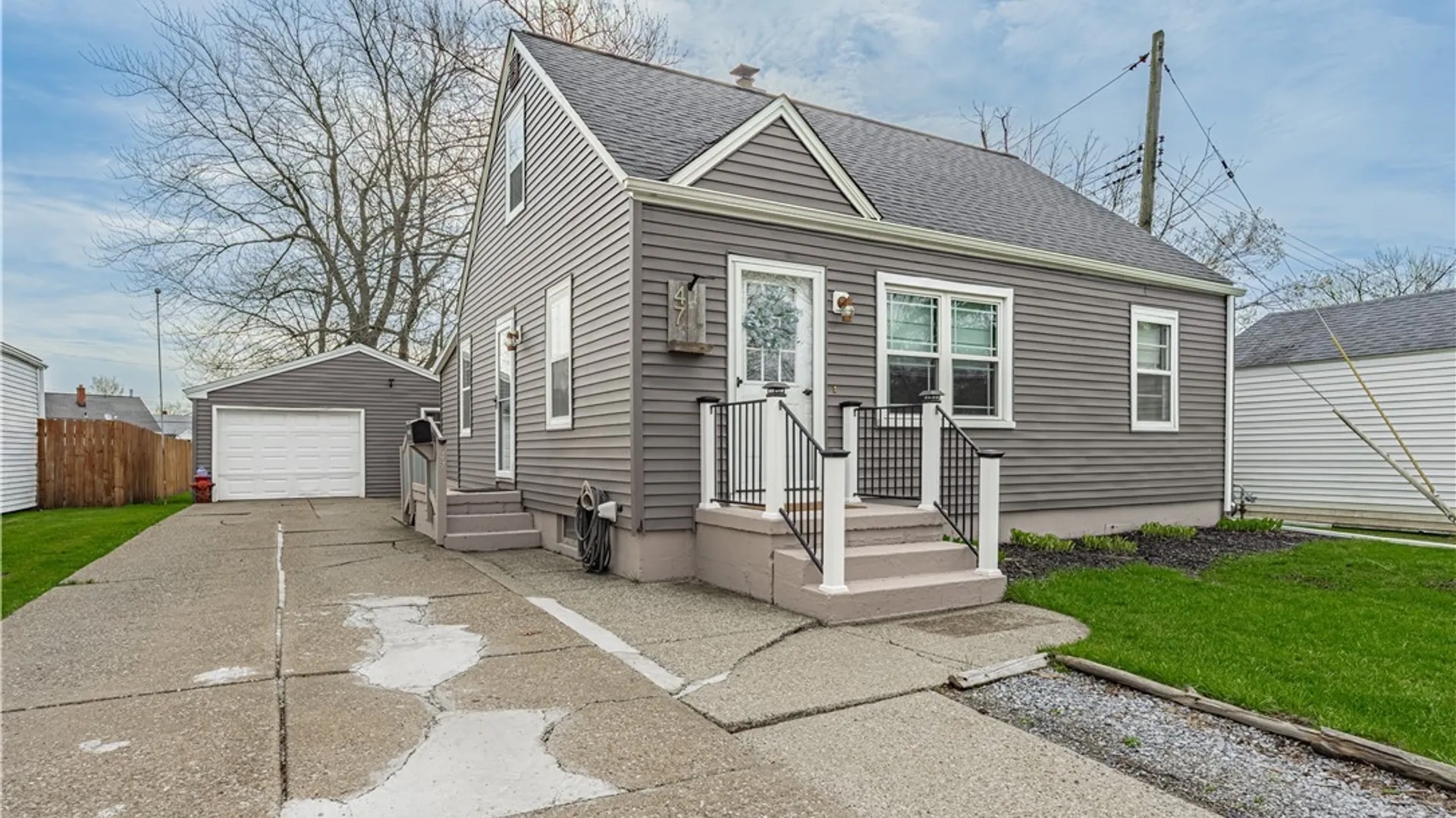 Property at 47 Sutley Court, Tonawanda, NY 14150 4