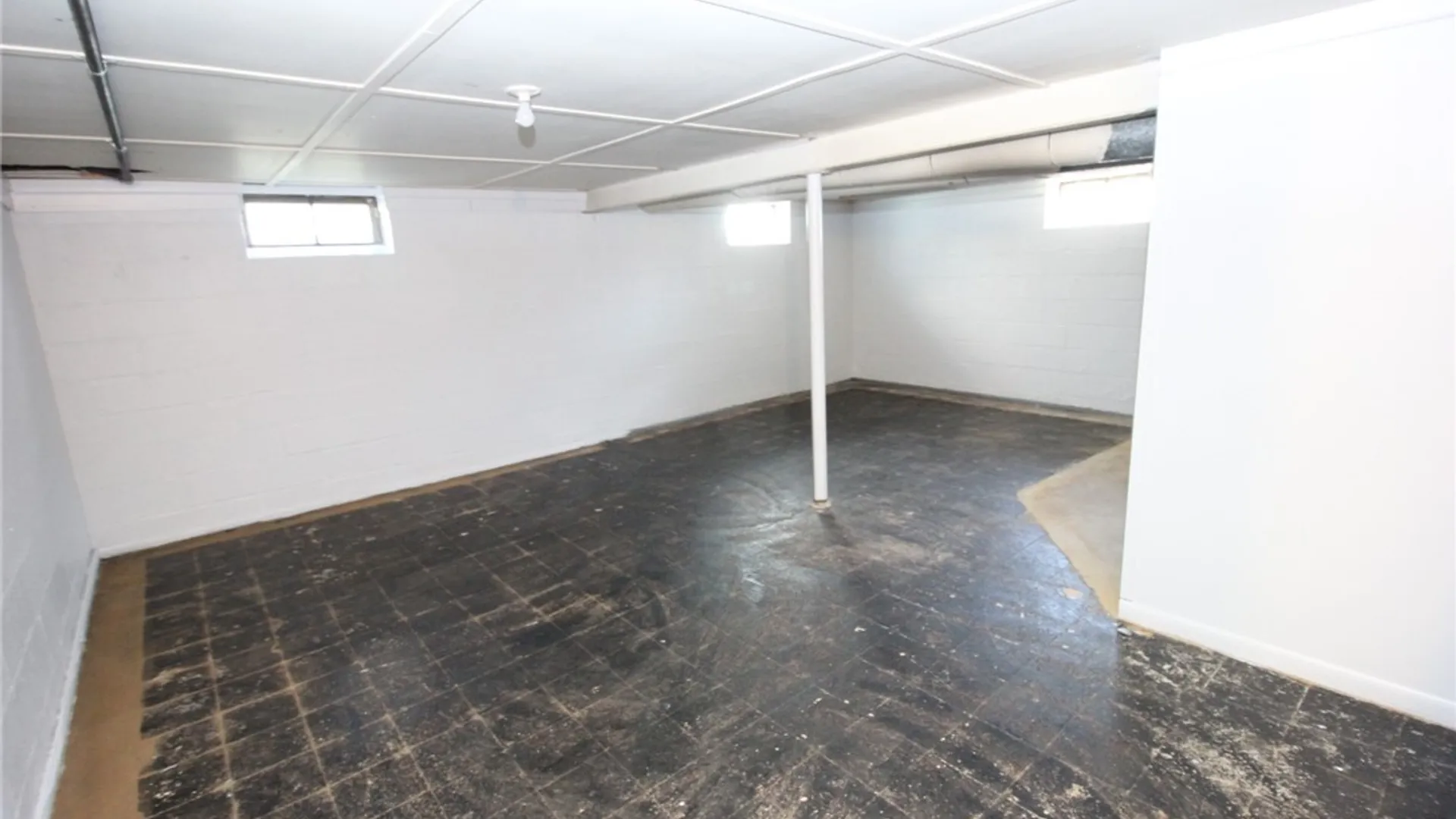 Property at 258 Pepperidge Drive, Greece, NY 14626 34