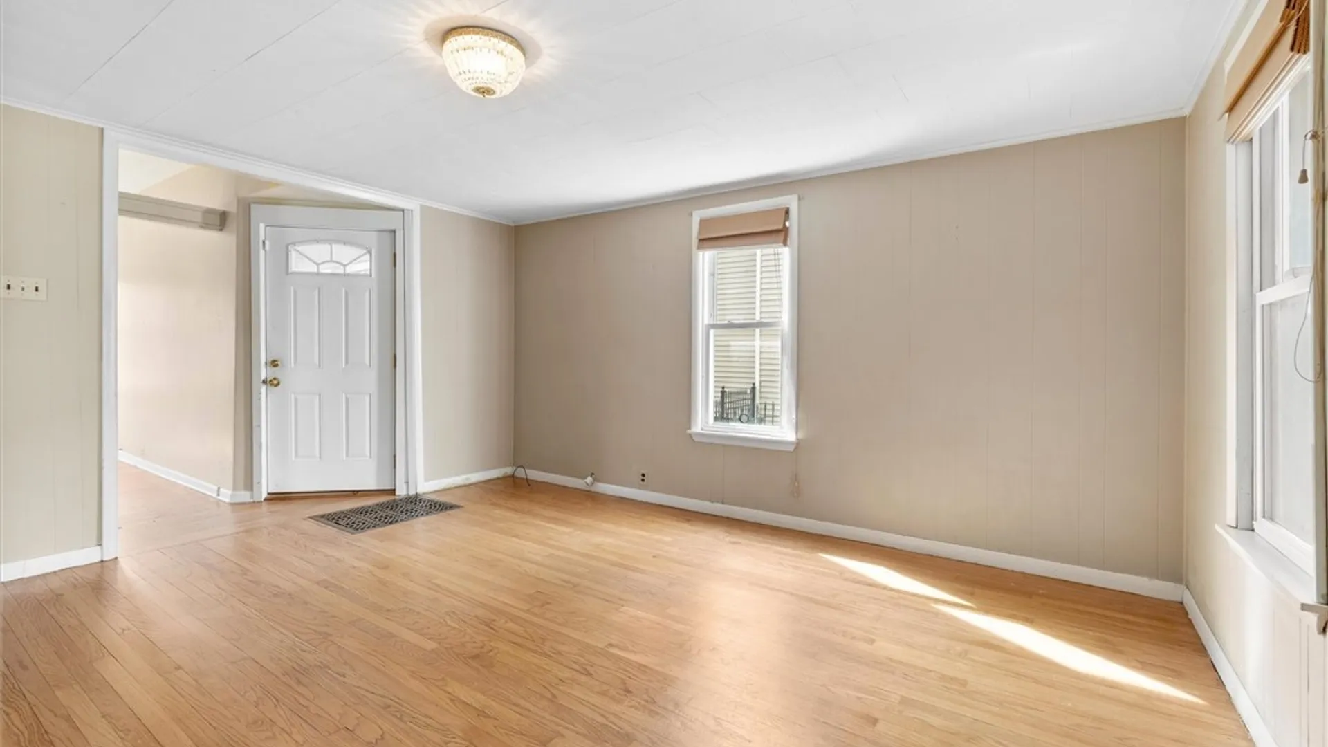 Property at 409 Dewitt Street, Syracuse, NY 13203 10