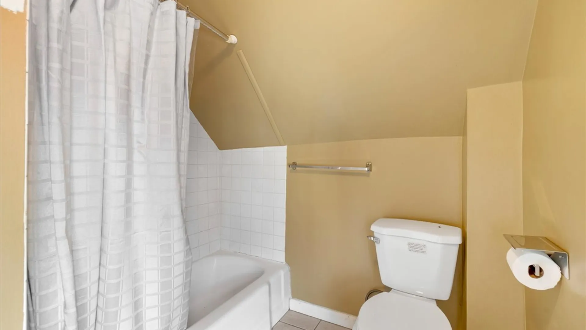 Property at 409 Dewitt Street, Syracuse, NY 13203 24