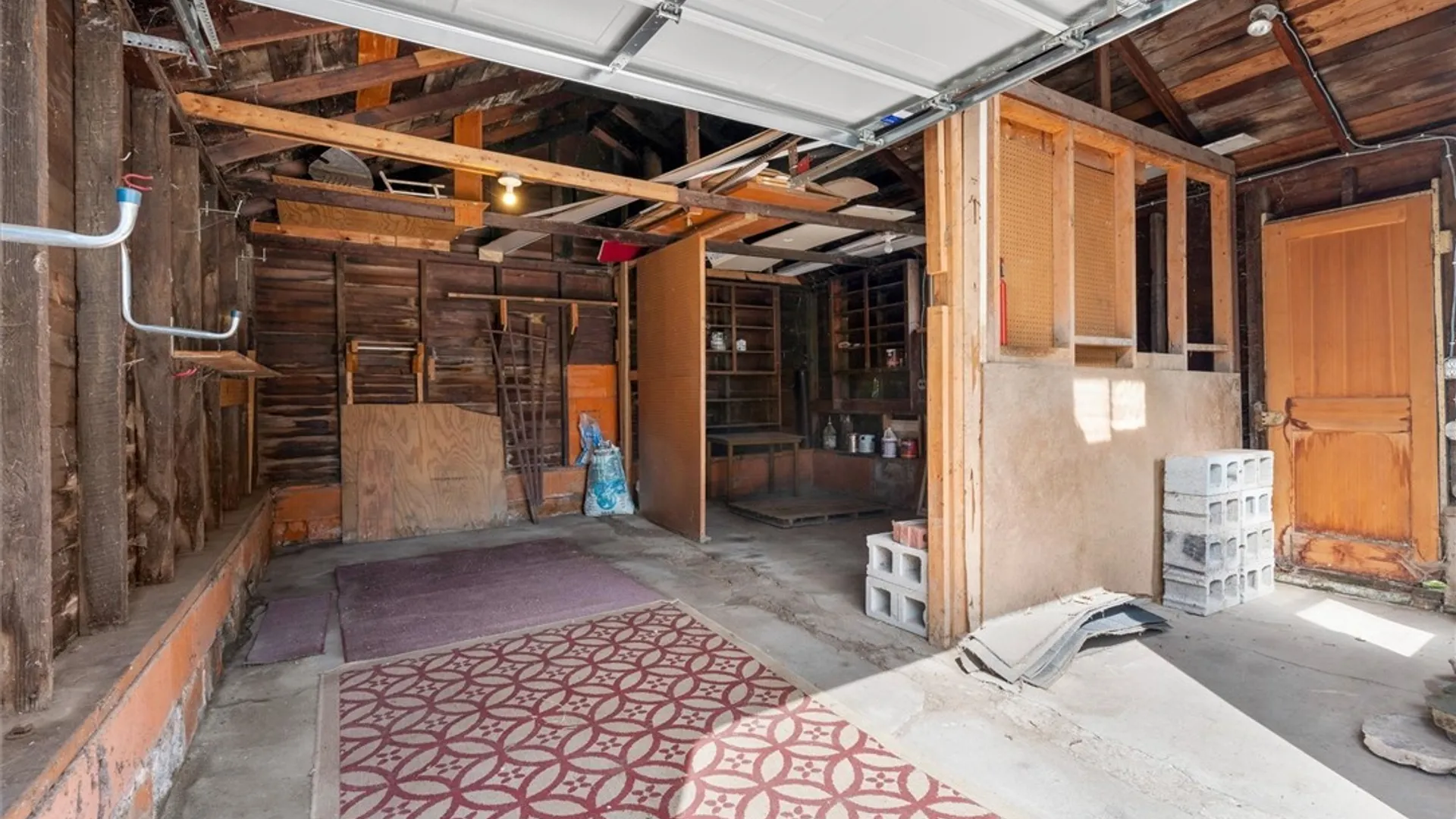 Property at 409 Dewitt Street, Syracuse, NY 13203 34