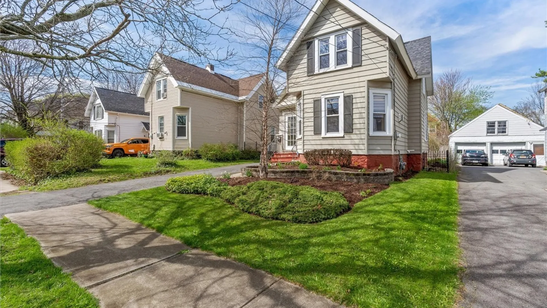 Property at 409 Dewitt Street, Syracuse, NY 13203 4