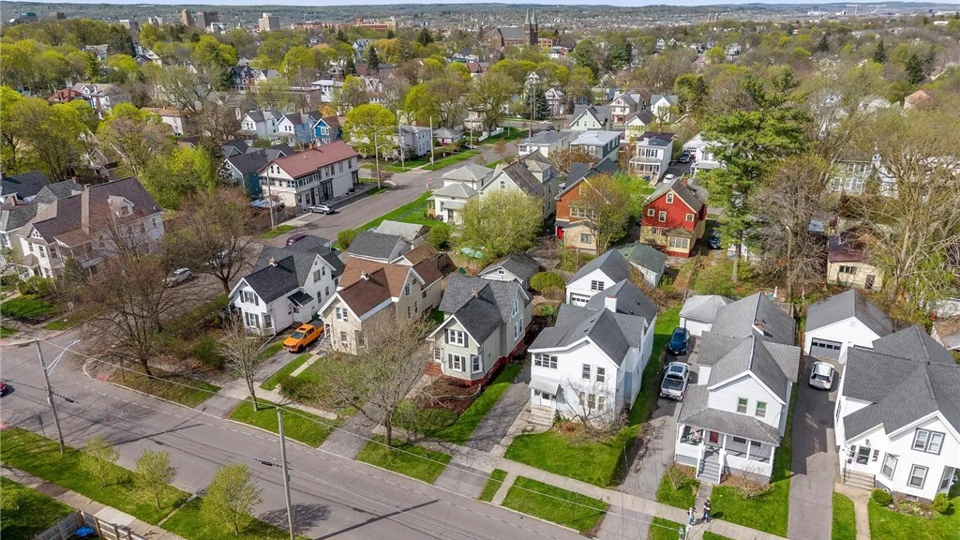 Property at 409 Dewitt Street, Syracuse, NY 13203 42