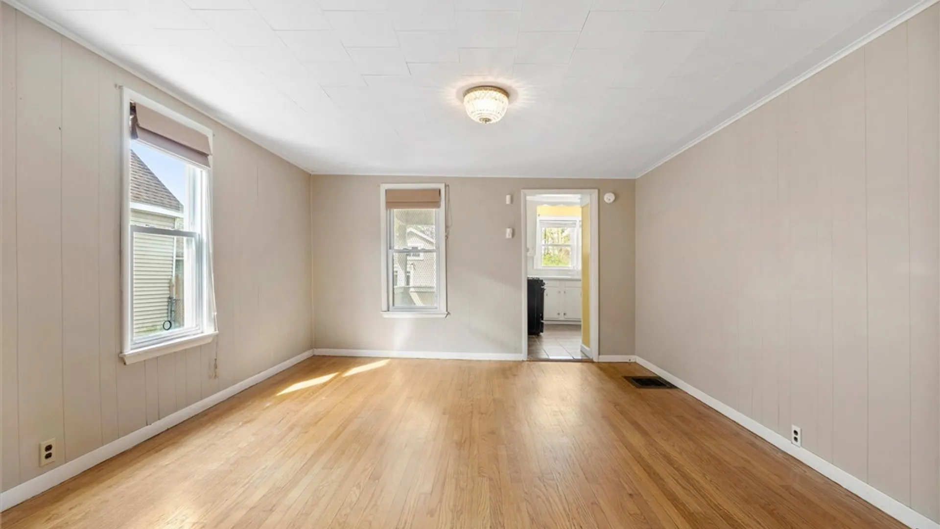 Property at 409 Dewitt Street, Syracuse, NY 13203 8