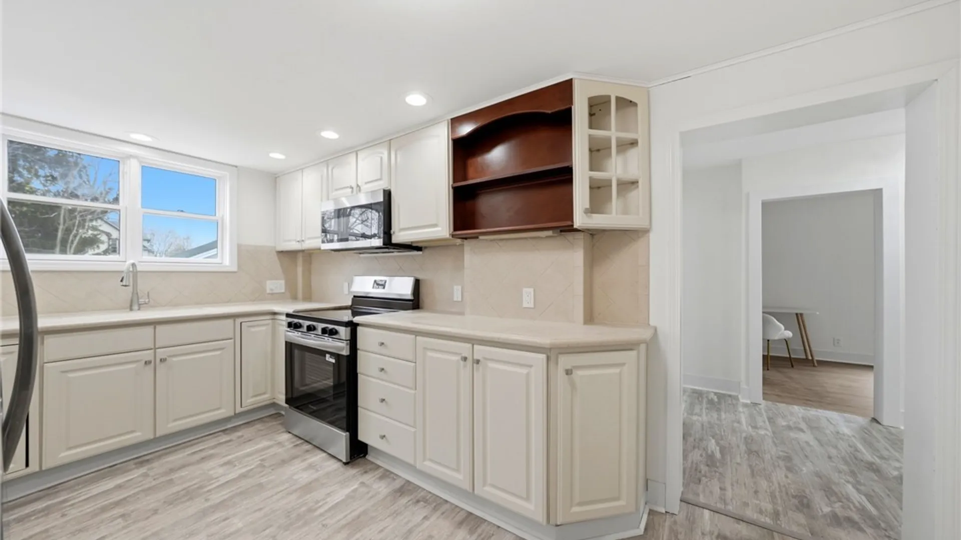 Property at 23 Lombardy Street, Lancaster, NY 14086 10