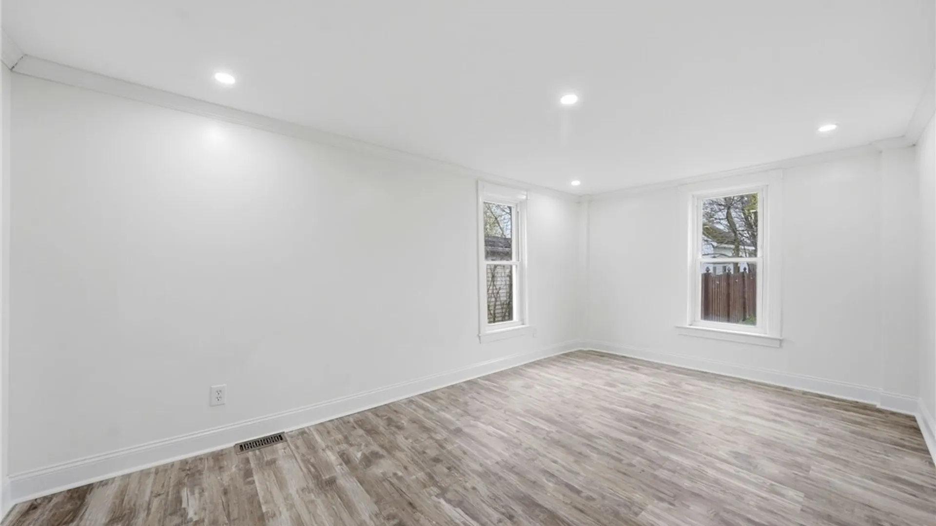 Property at 23 Lombardy Street, Lancaster, NY 14086 17