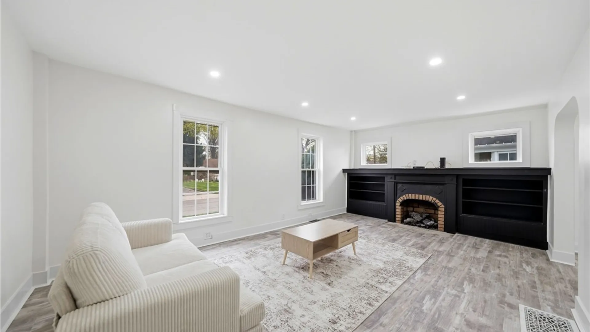 Property at 23 Lombardy Street, Lancaster, NY 14086 4