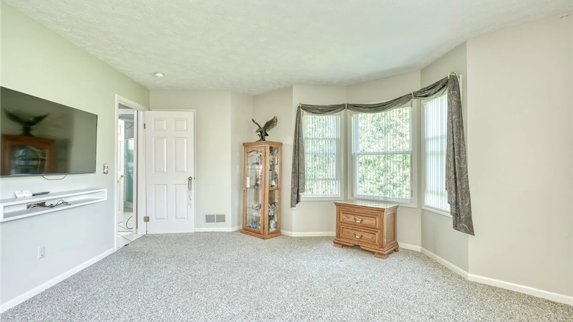 Property at 132 Cranbrook, Webster, NY 14580 14