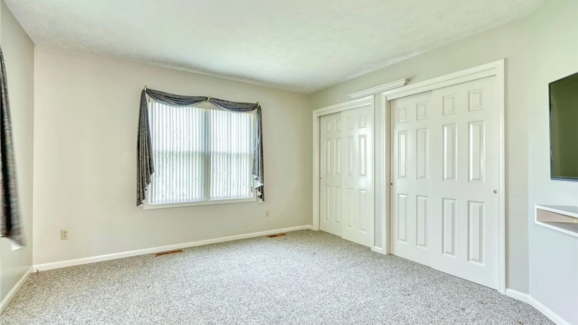 Property at 132 Cranbrook, Webster, NY 14580 18