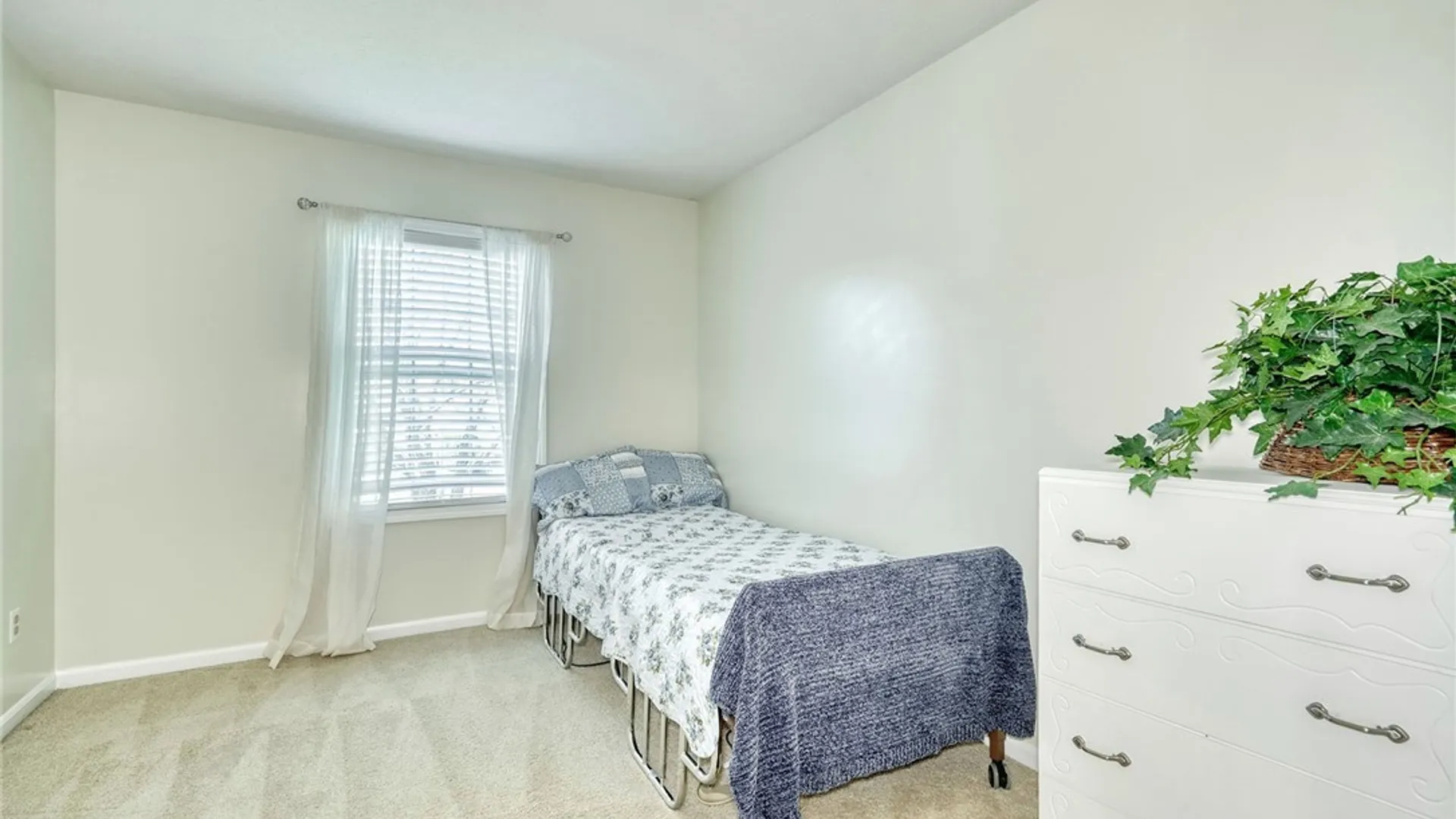 Property at 132 Cranbrook, Webster, NY 14580 22