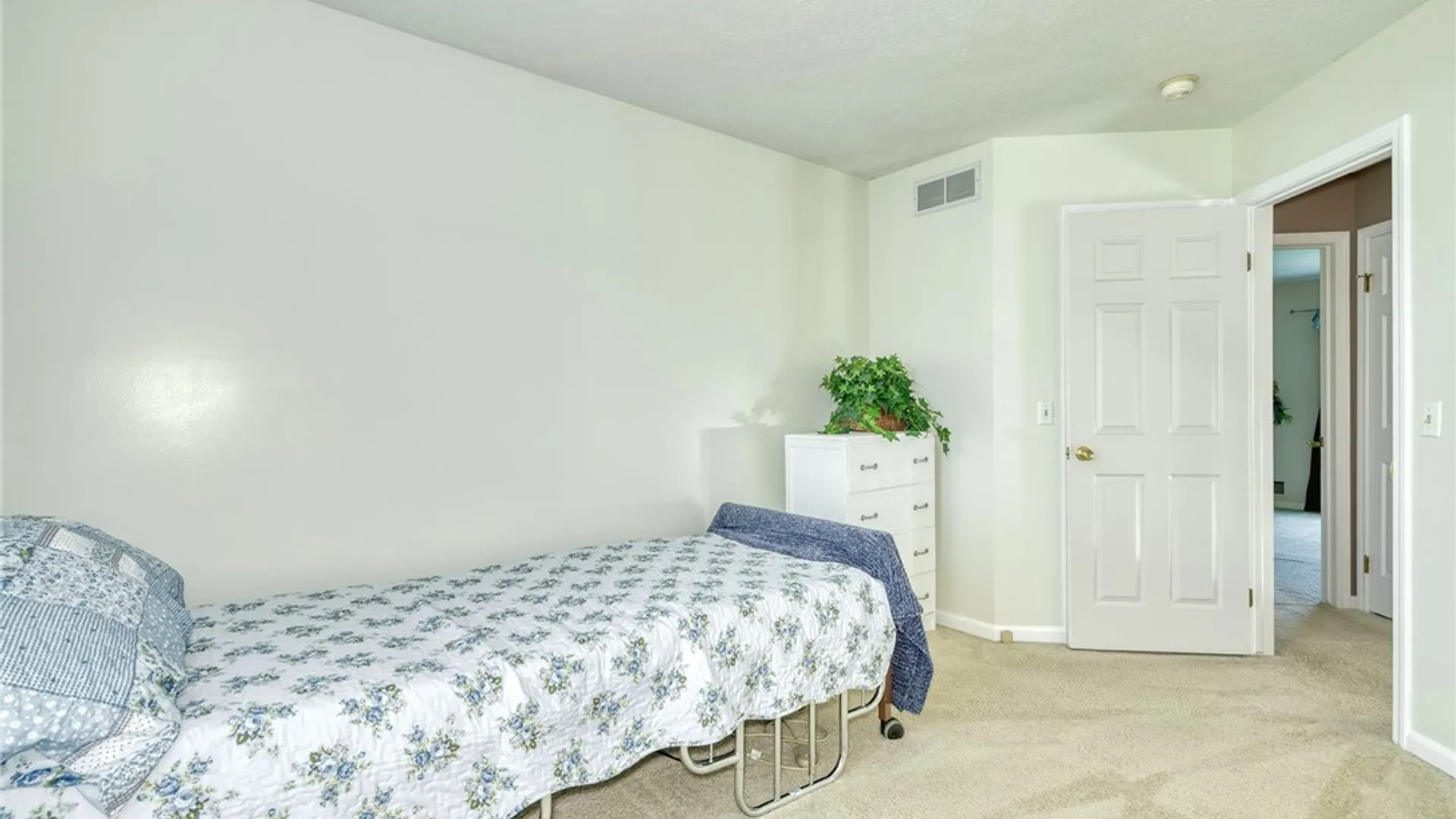 Property at 132 Cranbrook, Webster, NY 14580 23