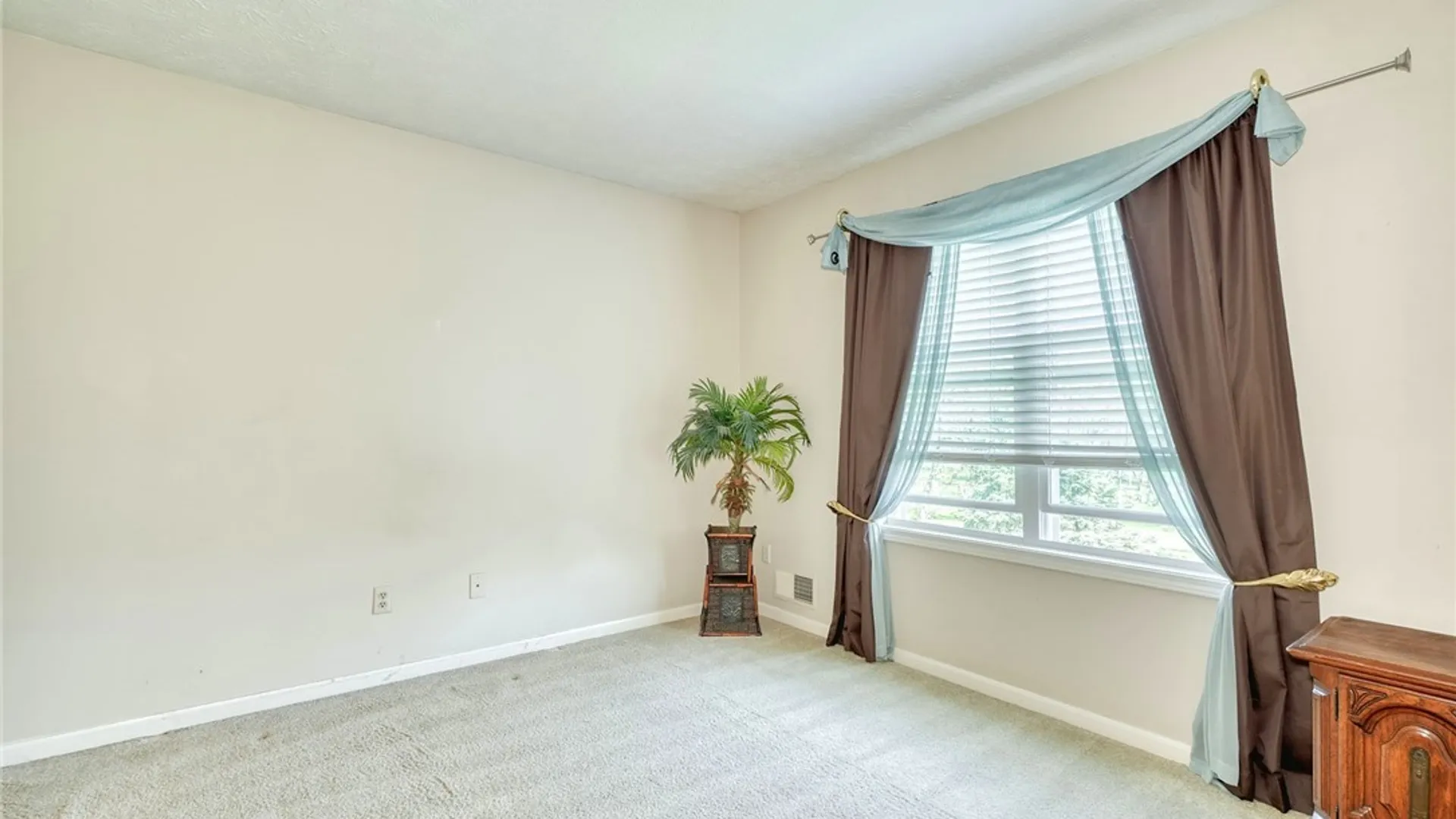 Property at 132 Cranbrook, Webster, NY 14580 26