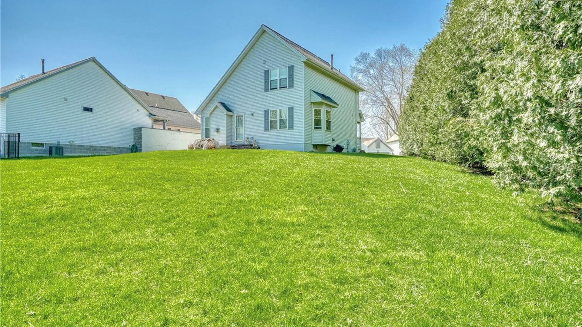 Property at 132 Cranbrook, Webster, NY 14580 37