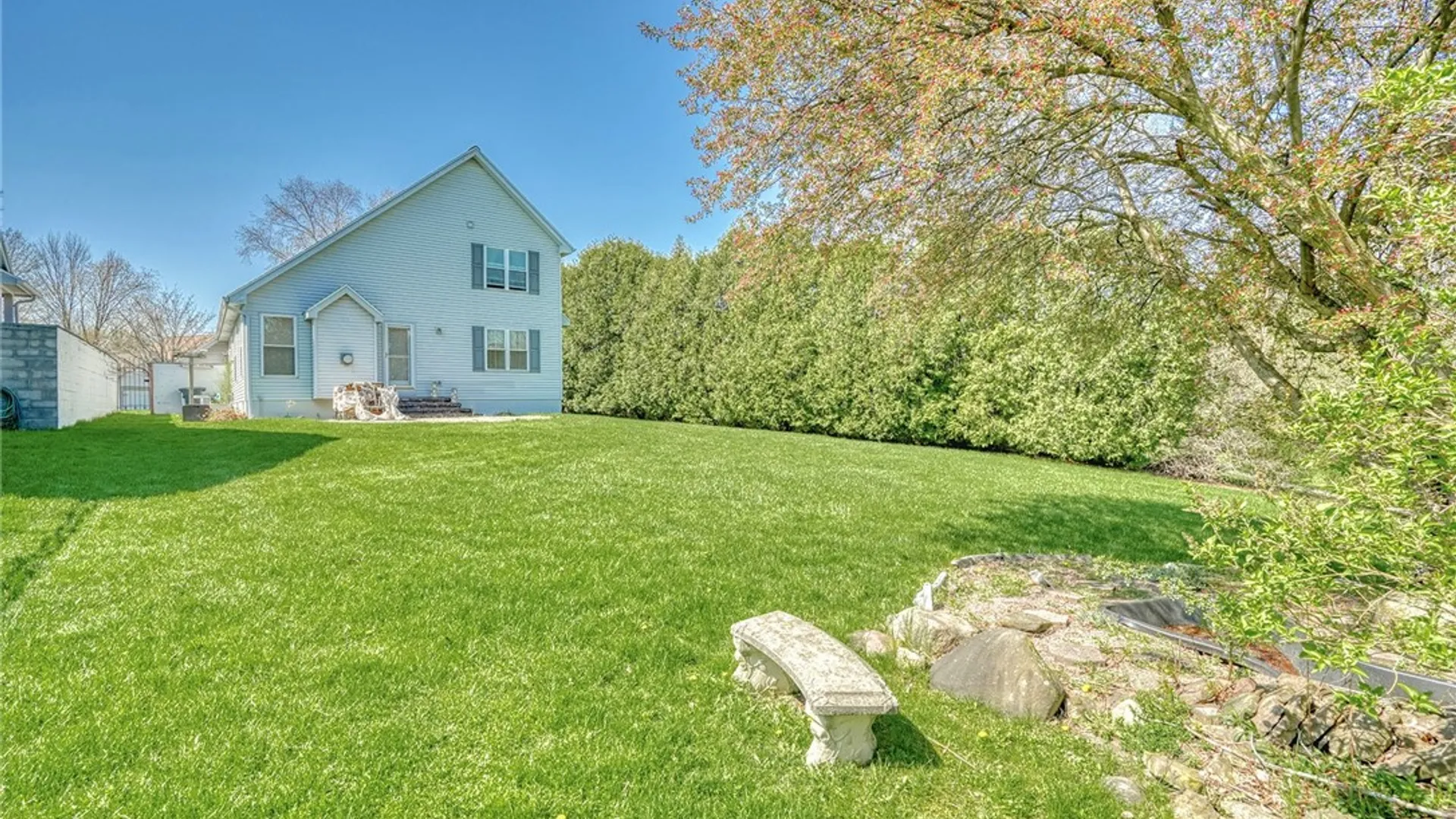 Property at 132 Cranbrook, Webster, NY 14580 38