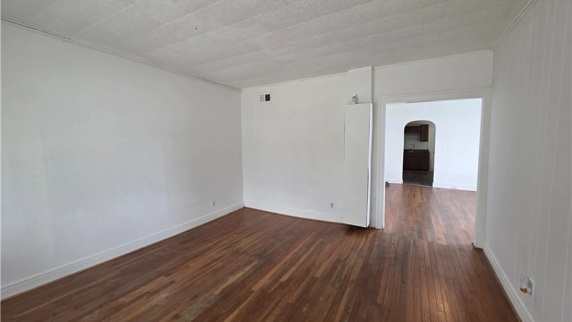Property at 117 Farmer Street, Buffalo, NY 14207 16