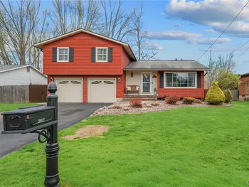 Property at 4299 Luna Course, Clay, NY 13090