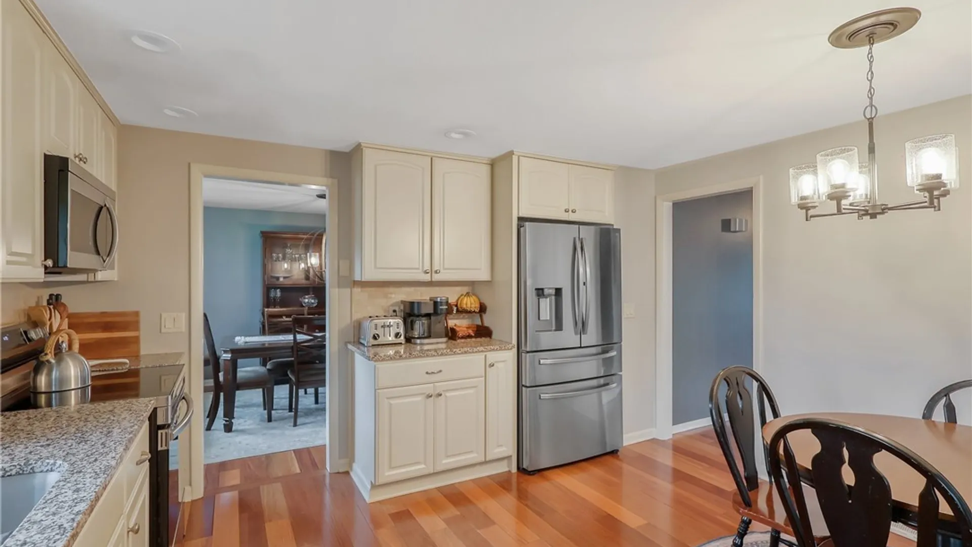 Property at 4299 Luna Course, Clay, NY 13090 9
