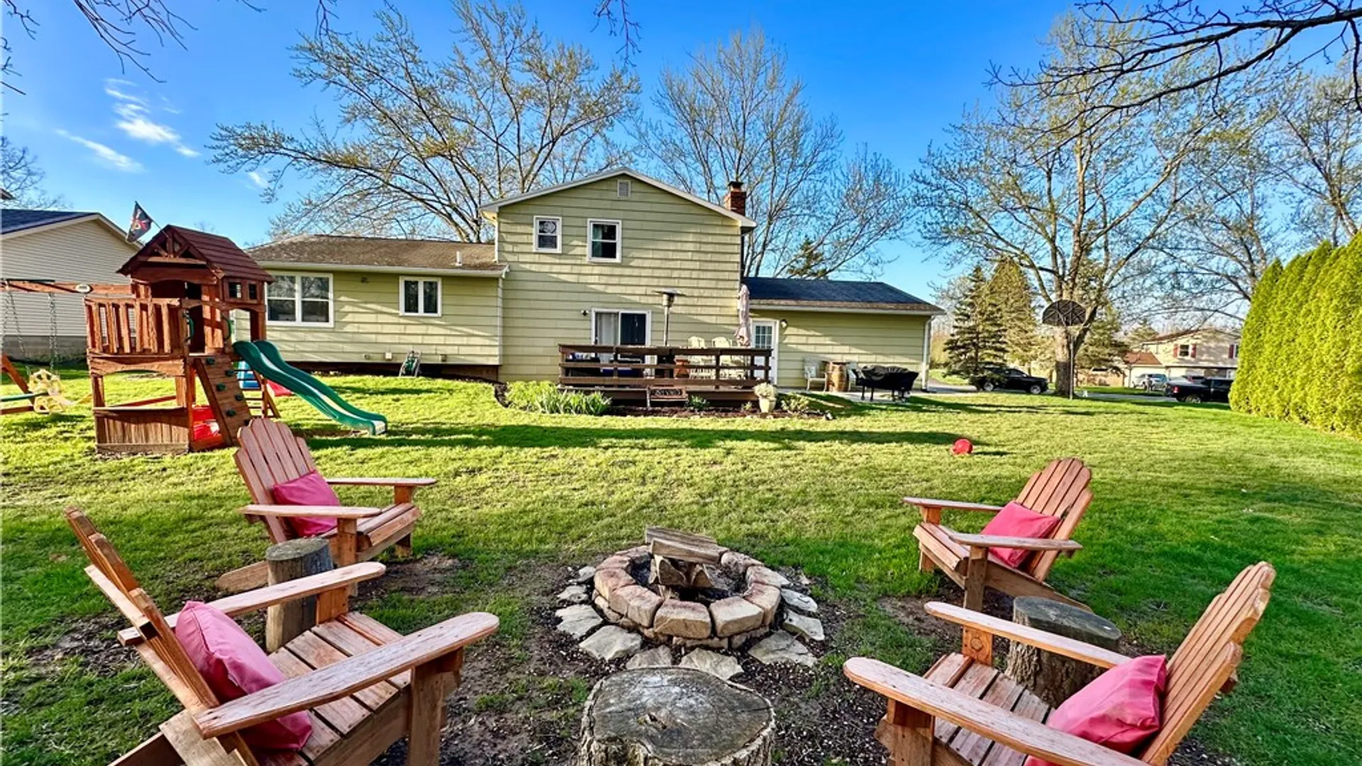 Property at 72 Heather Dale, Henrietta, NY 14467 22