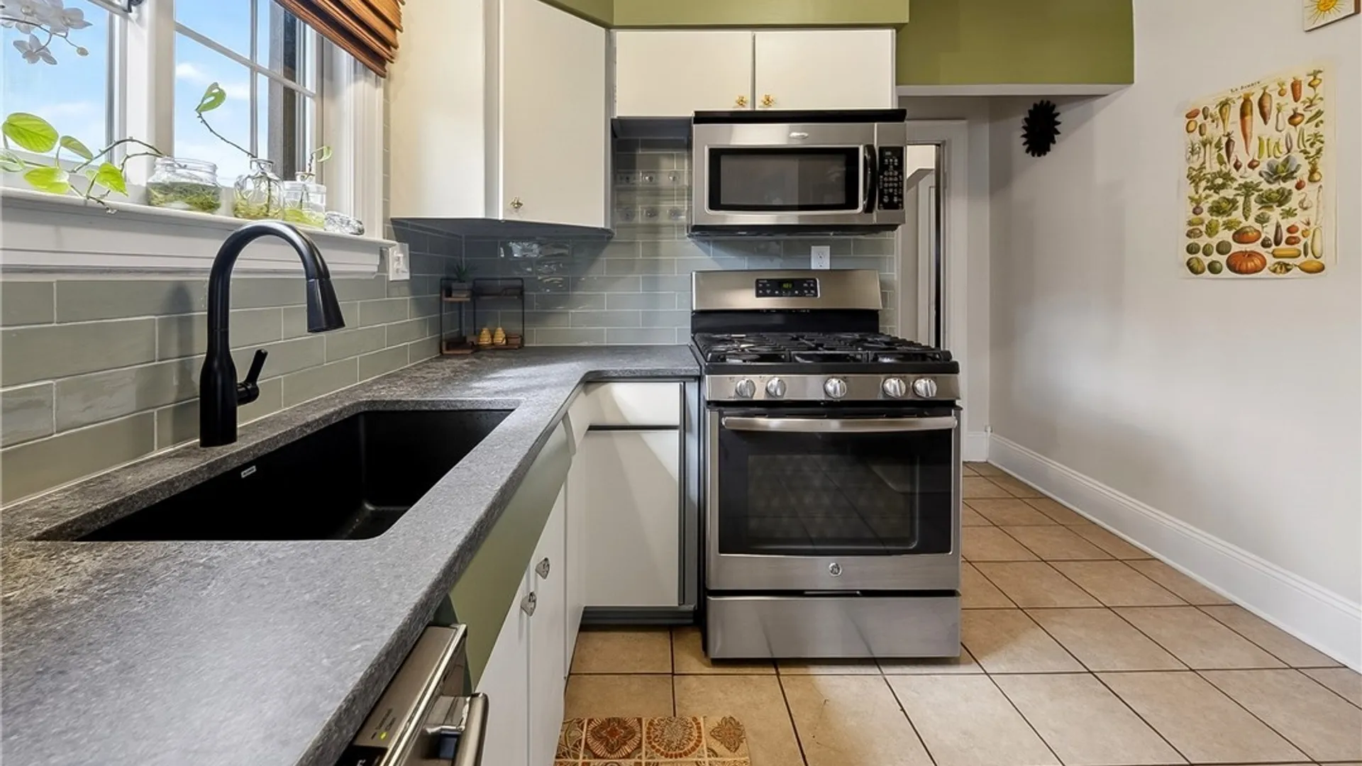 Property at 514 Fayette Boulevard, Syracuse, NY 13224 17