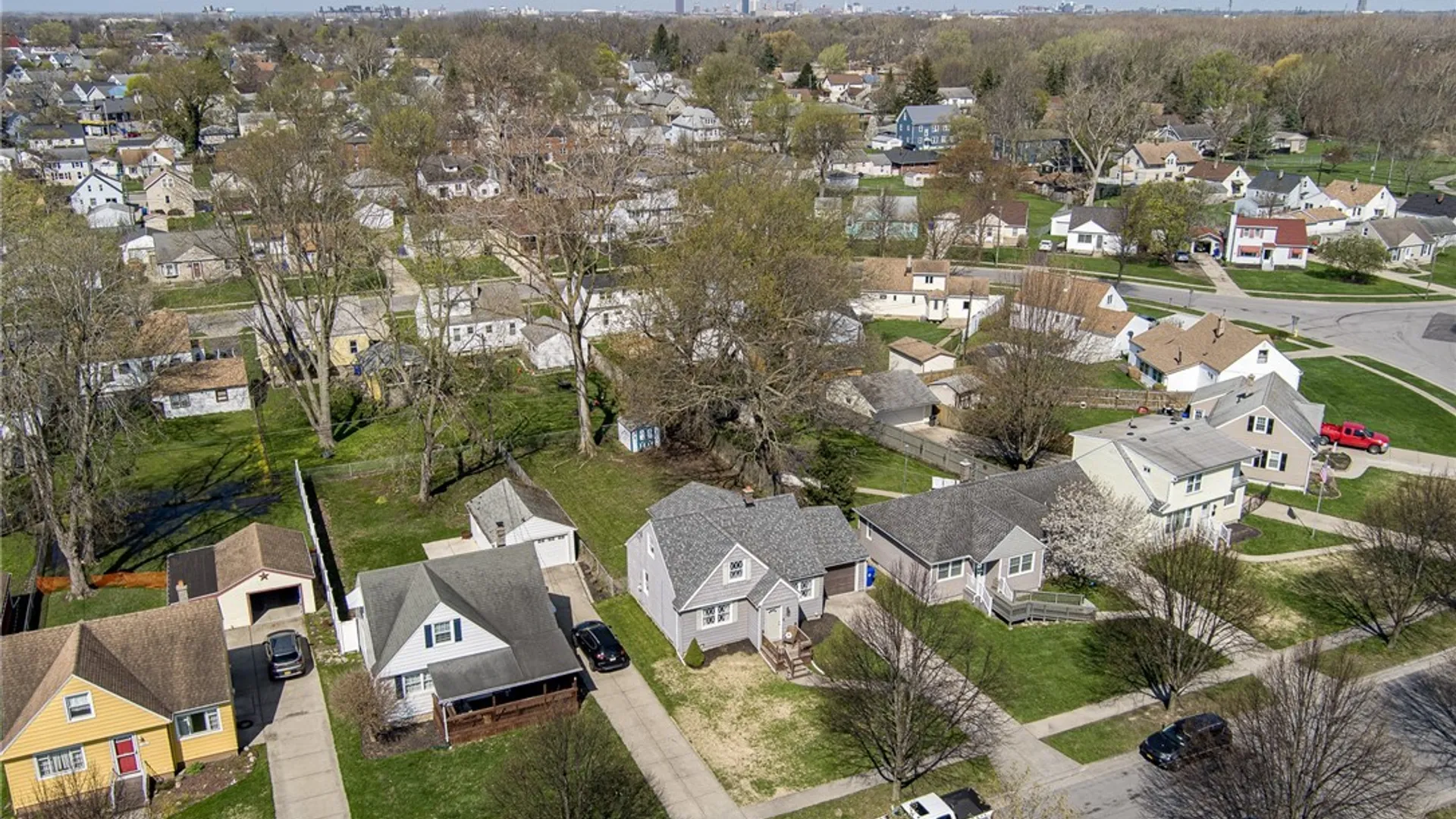 Property at 292 Kirkwood Drive, West Seneca, NY 14224 10