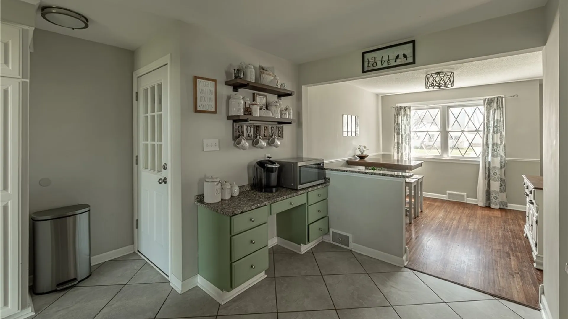 Property at 292 Kirkwood Drive, West Seneca, NY 14224 22