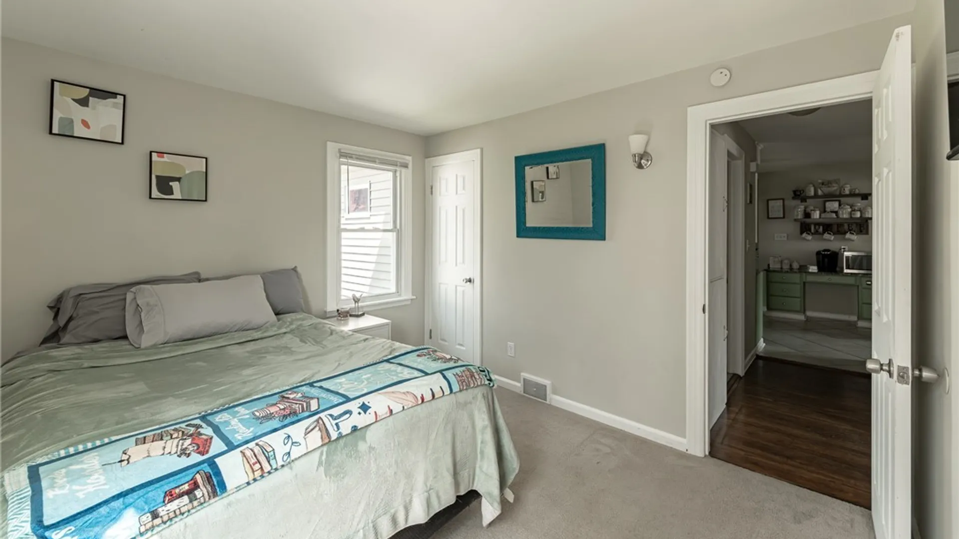 Property at 292 Kirkwood Drive, West Seneca, NY 14224 36